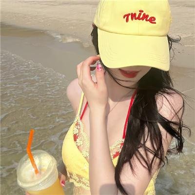 怪诞女孩